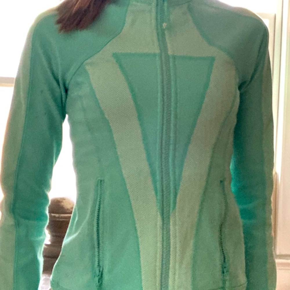 RARE IVIVVA mint perfect your practice jacket size 10